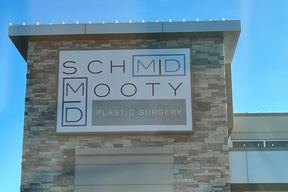 Dr. Robert Schmid, MD, Plastic Surgeon in Lubbock