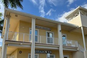 Dr Strasswimmer at Dermatology Associates of the Palm Beaches in Delray Beach