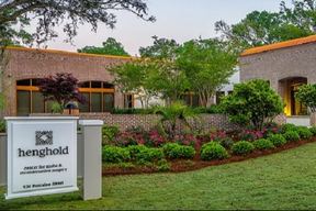 Henghold Dermatology in Pensacola