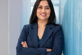 Hetal Fichadia, MD, FACS in Vancouver