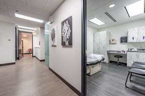 Kaminska Dermatology in Chicago