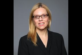Kelle L Berggren, MD, FAAD in Naperville