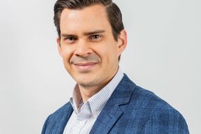 Kirk Lozada, MD, Facial Plastic Surgery in Philadelphia