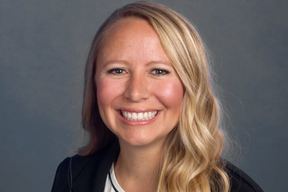 Lacey Stelle, MD, FACS in Rockford