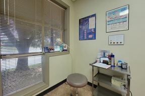 Mc Menemy Scott MD in Sugar Land