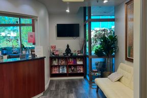 Omeed Ahadiat MD in Irvine