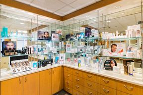 Pinski Dermatology & Cosmetic Surgery - Millennium Park in Chicago